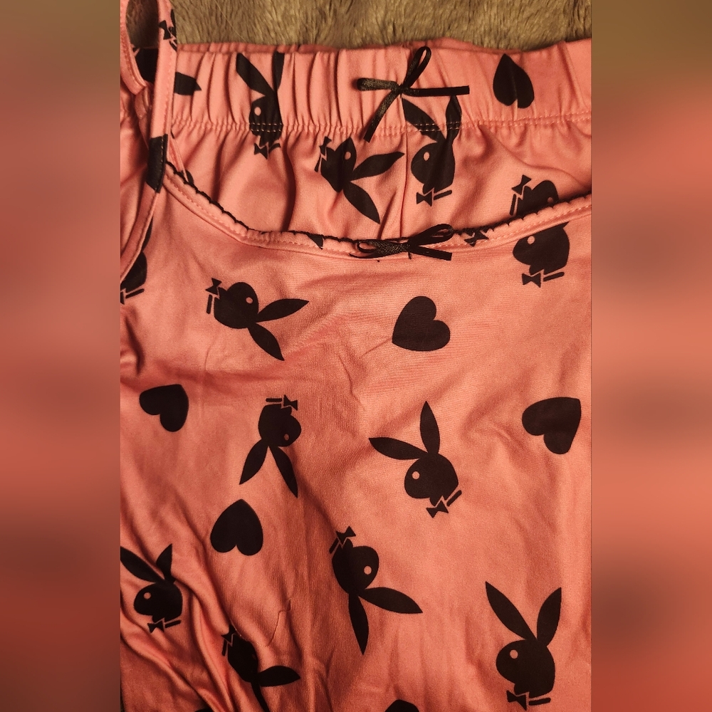 Playboy 2 piece pajama set
